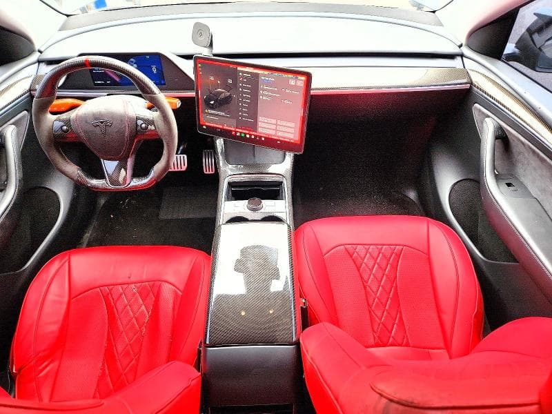 2023 TESLA MODEL Y 8