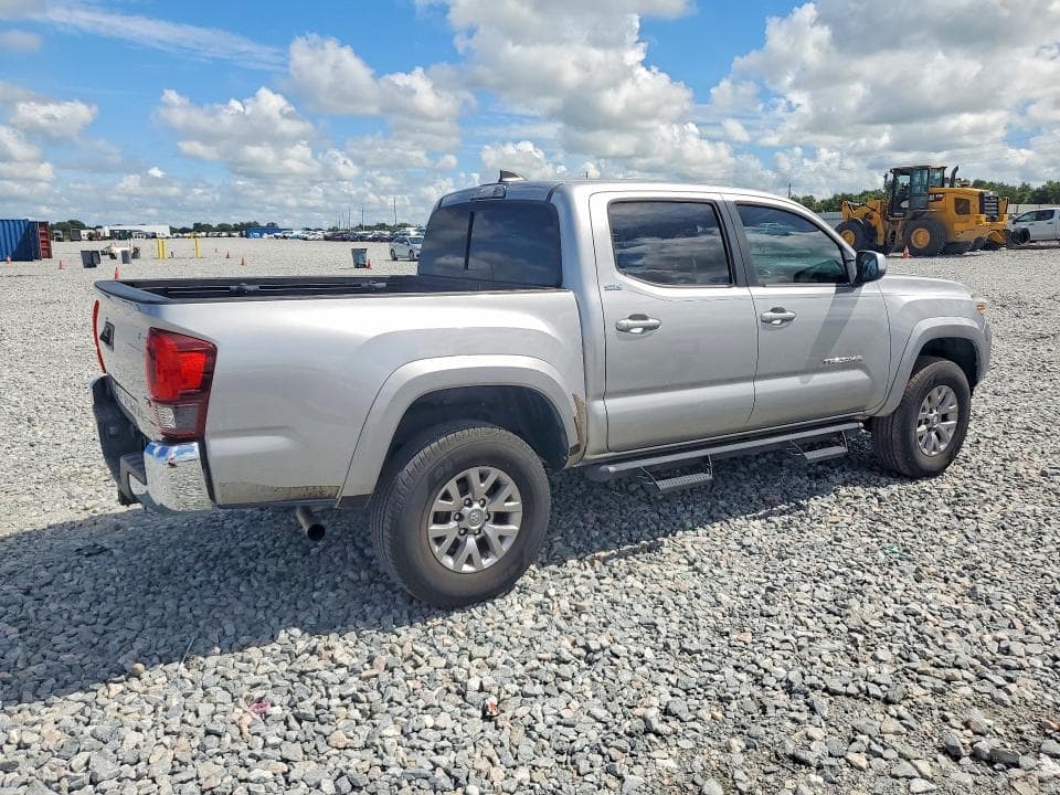 2018 TOYOTA TACOMA SR5 V6 3