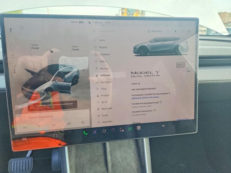 2026 TESLA MODEL Y 9