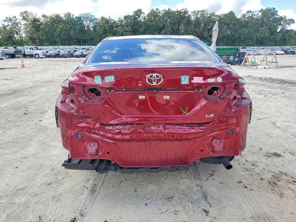 2018 TOYOTA CAMRY LE 6