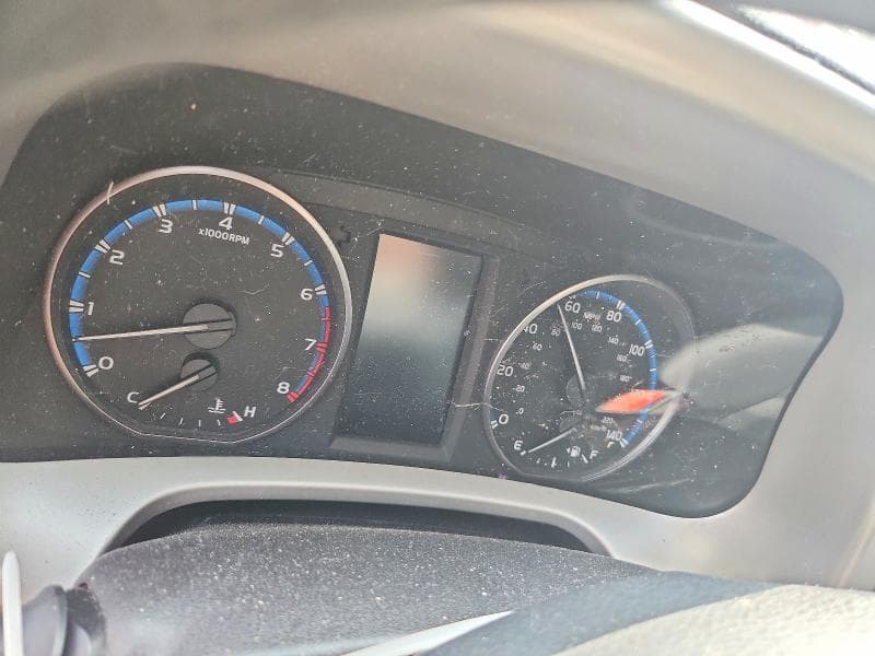 2017 TOYOTA RAV4 LE 9