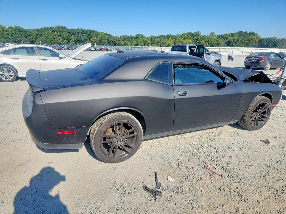 2019 DODGE CHALLENGER SXT 3