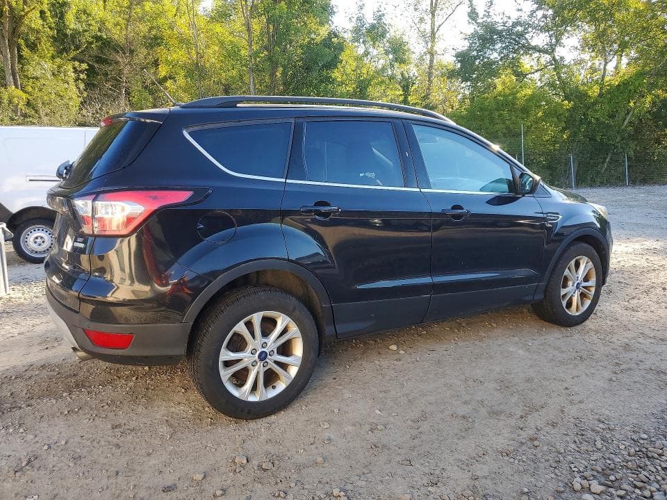2017 FORD ESCAPE SE 3