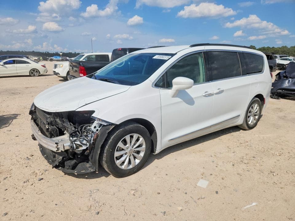 2017 CHRYSLER PACIFICA TOURING L - 1