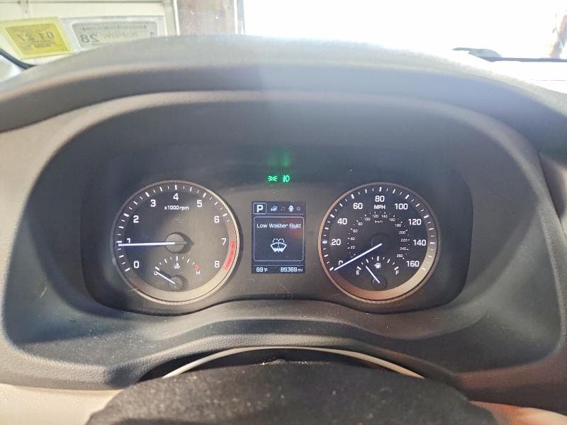 2017 HYUNDAI TUCSON SE 9