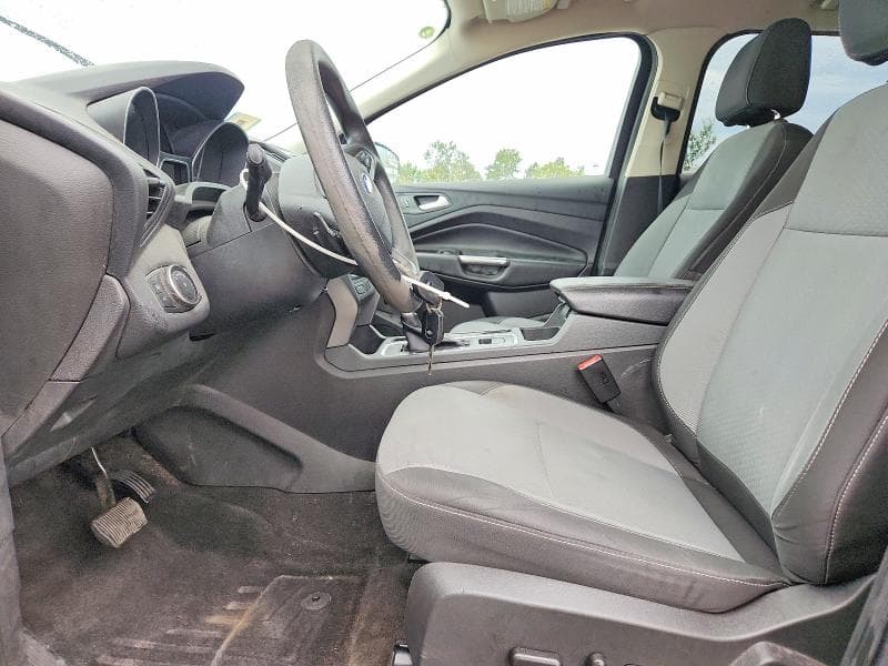 2017 FORD ESCAPE SE 7