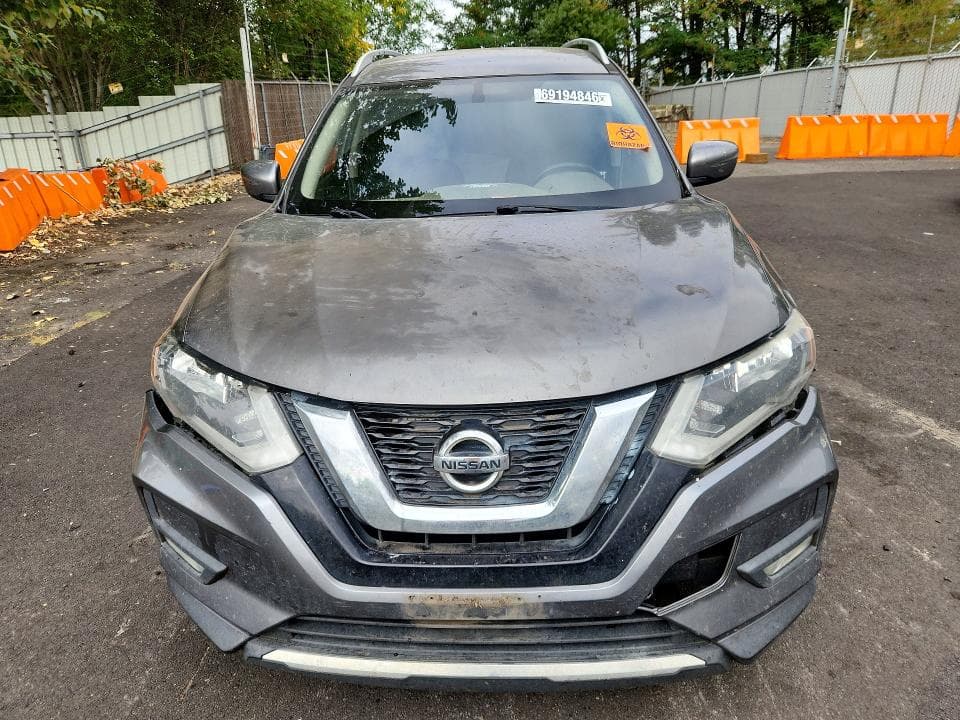 2017 NISSAN ROGUE SV 5