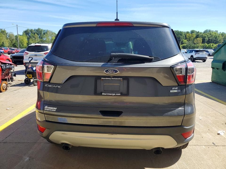 2017 FORD ESCAPE SE 6