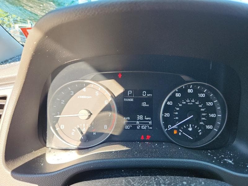 2017 HYUNDAI ELANTRA SE 9