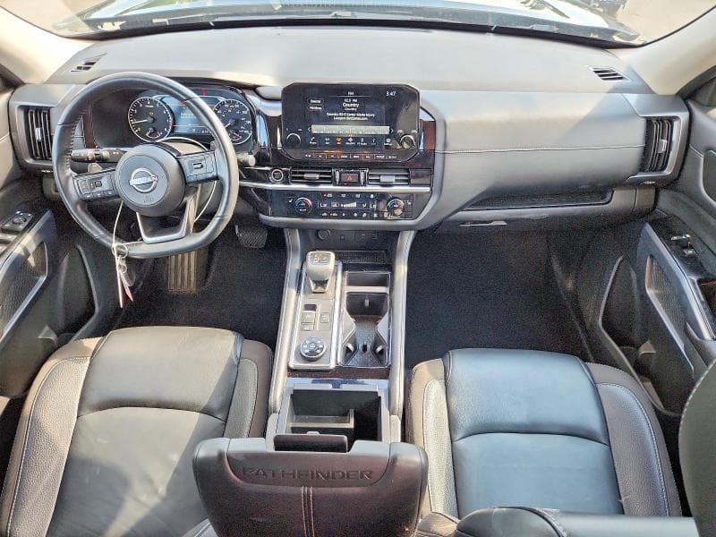 2023 NISSAN PATHFINDER SL 8