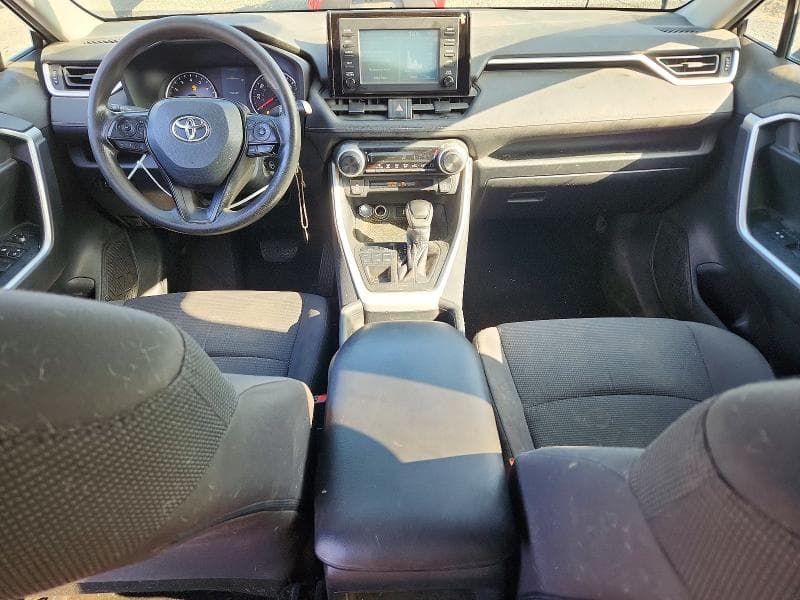 2019 TOYOTA RAV4 LE 8