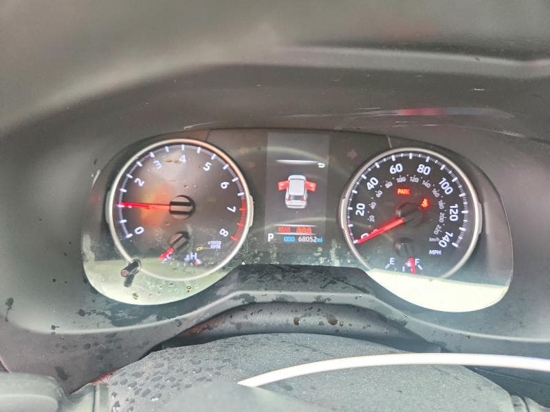 2019 TOYOTA RAV4 LE 9