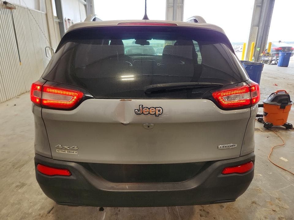 2018 JEEP CHEROKEE LATITUDE PLUS 6