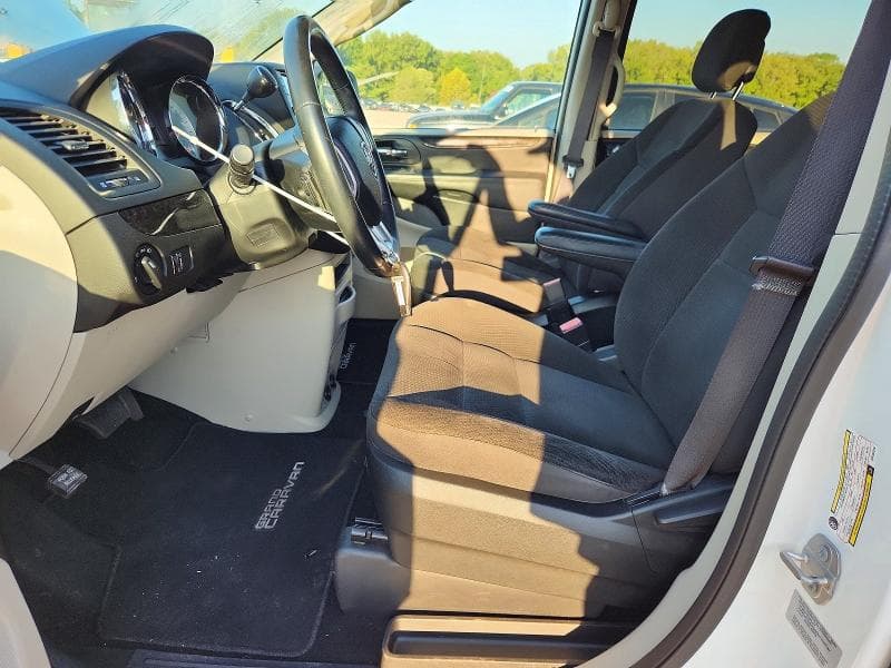 2017 DODGE GRAND CARAVAN SE 7
