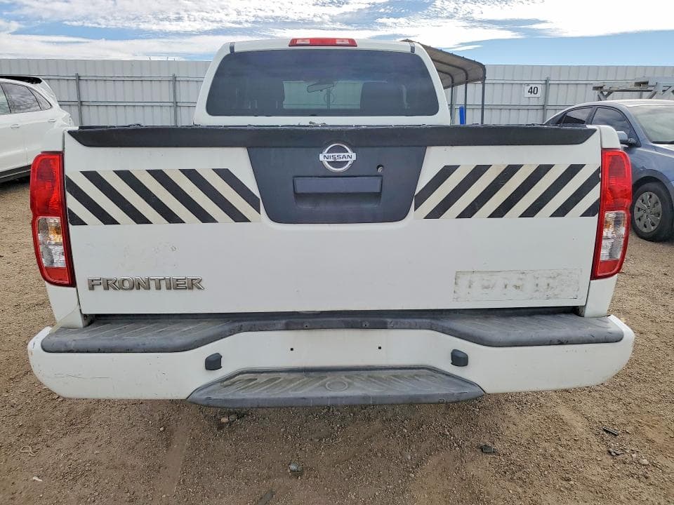 2017 NISSAN FRONTIER S 6