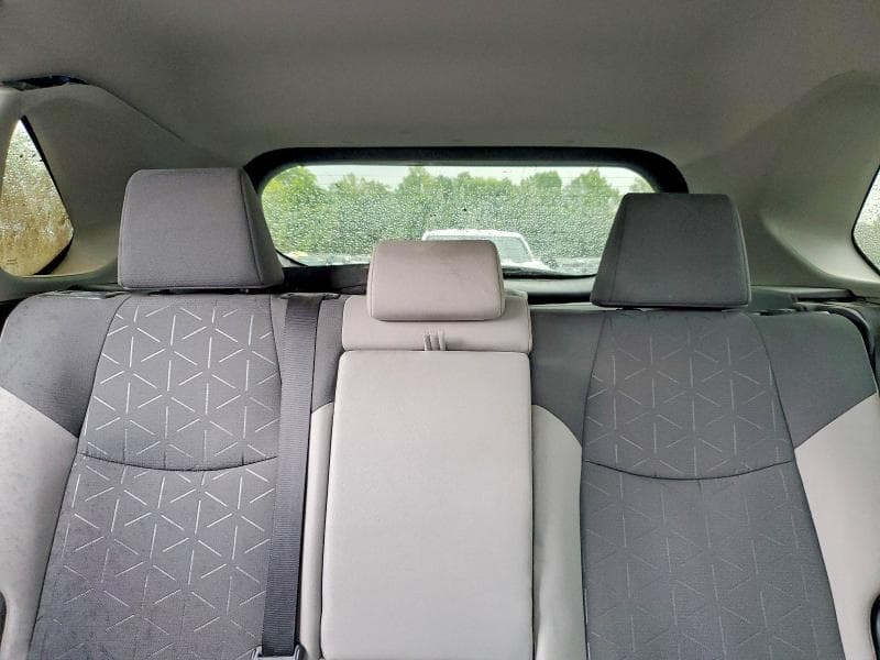 2025 TOYOTA RAV4 XLE 10