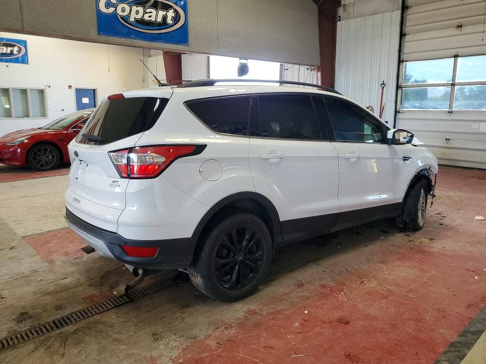 2018 FORD ESCAPE SE 3