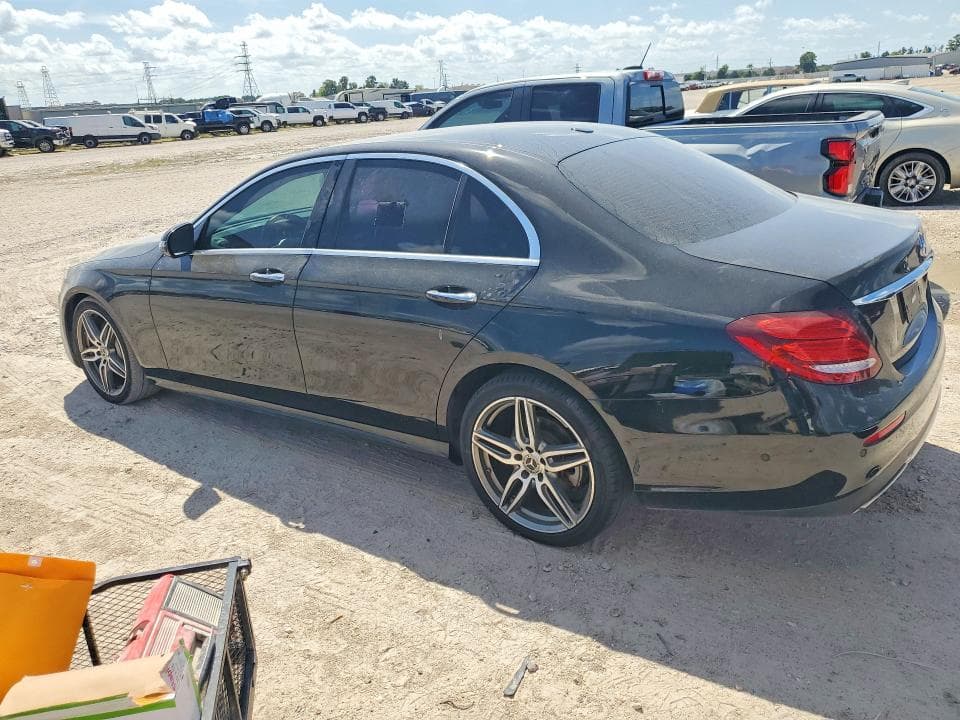 2019 MERCEDES-BENZ E 300 2