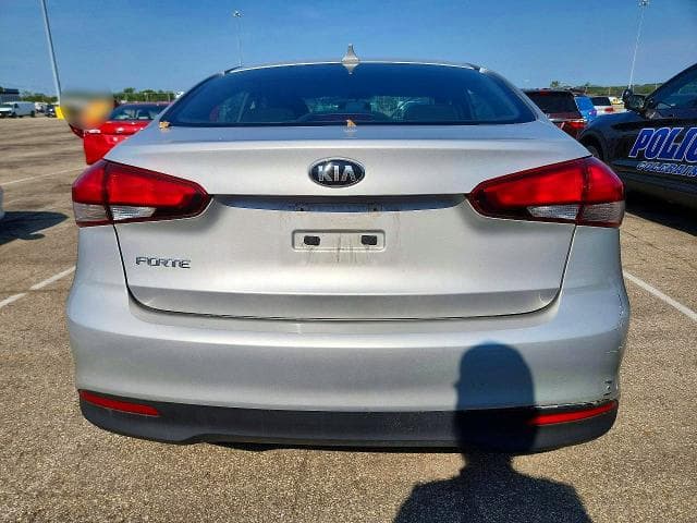 2017 KIA FORTE LX 6