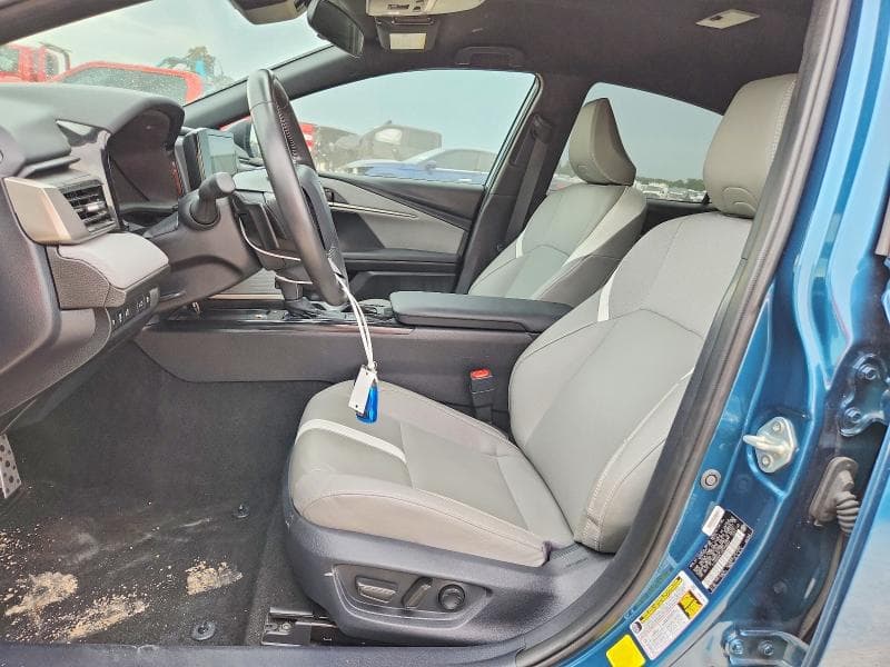 2025 TOYOTA CAMRY SE 7