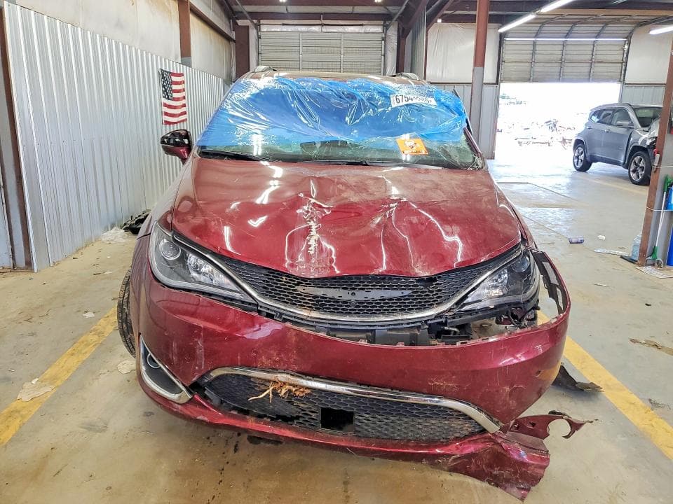2017 CHRYSLER PACIFICA LIMITED 5