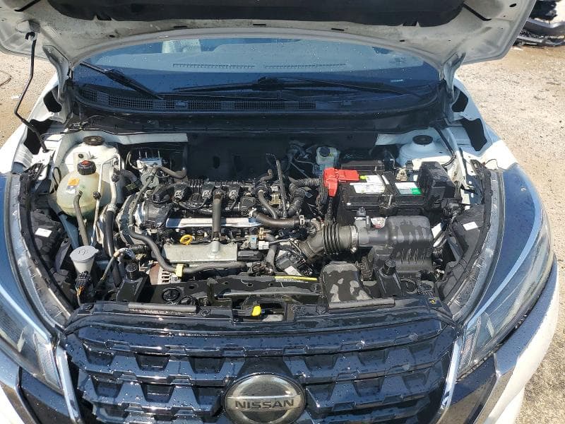 2021 NISSAN KICKS SR 12