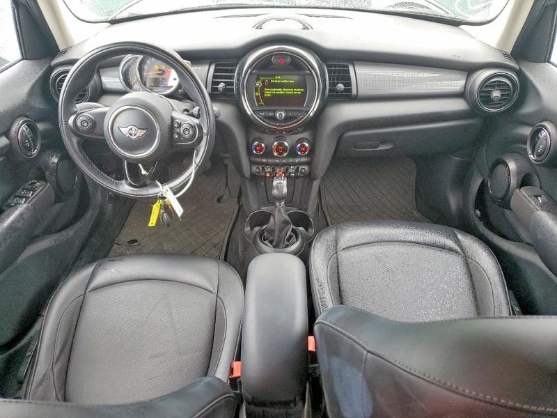 2018 MINI COOPER 8