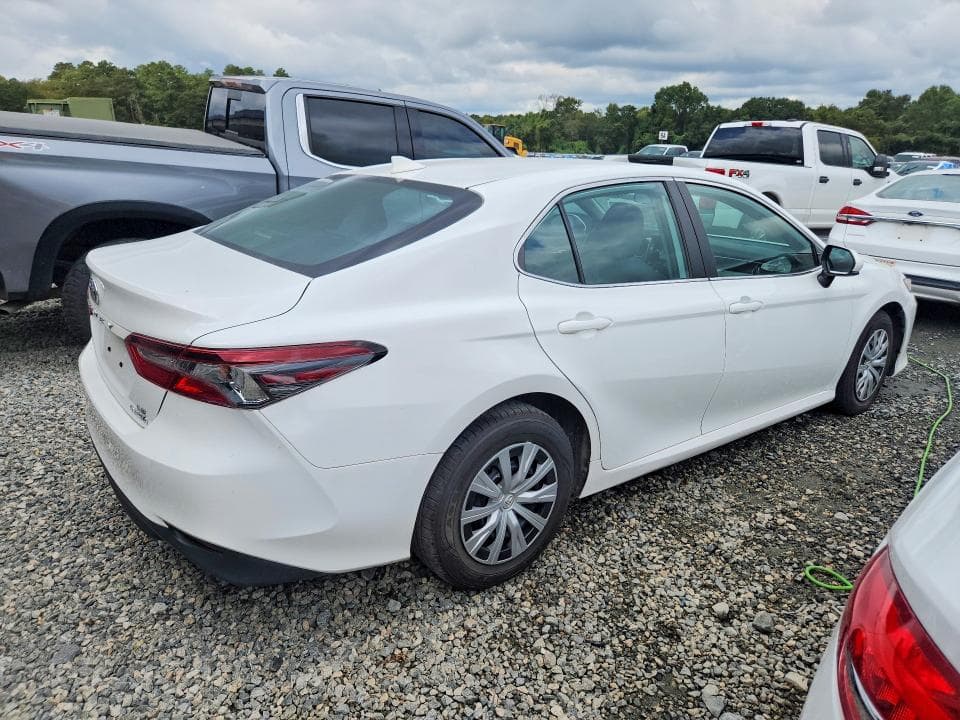 2024 TOYOTA CAMRY LE 3