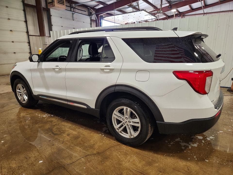 2023 FORD EXPLORER XLT 2