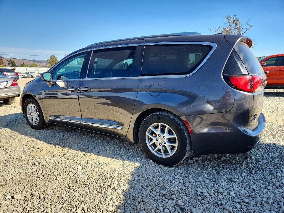 2020 CHRYSLER PACIFICA TOURING L 2
