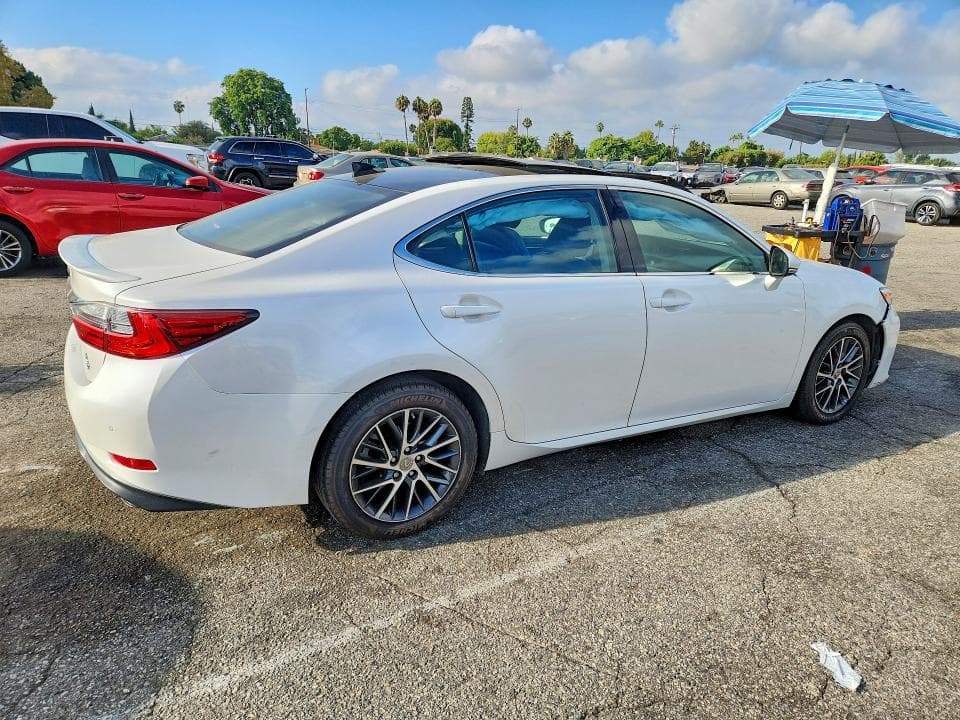 2017 LEXUS ES 350 3