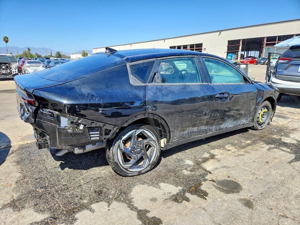 2025 KIA K4 EX 3