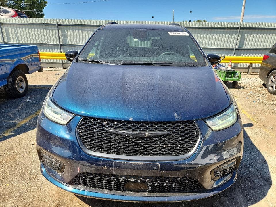 2025 CHRYSLER PACIFICA LIMITED 5