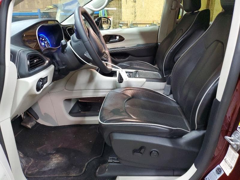 2023 CHRYSLER PACIFICA LIMITED 7