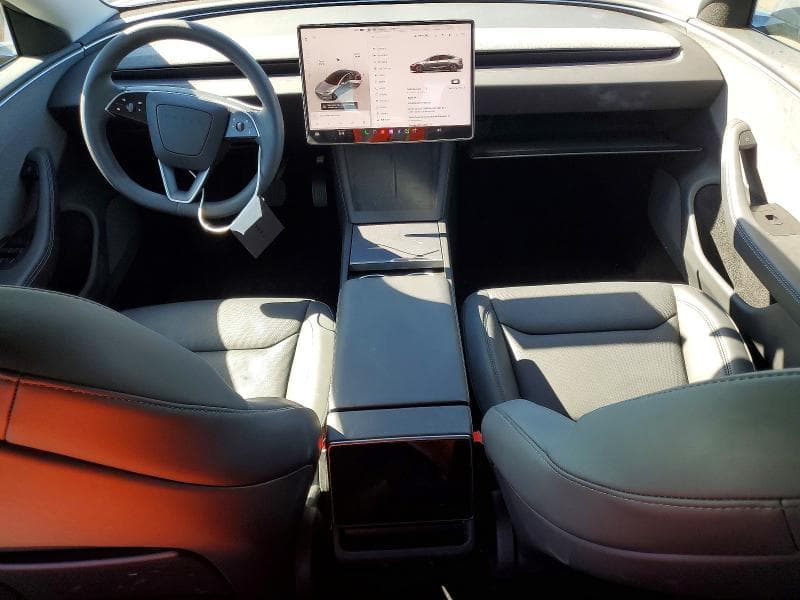 2025 TESLA MODEL 3 8