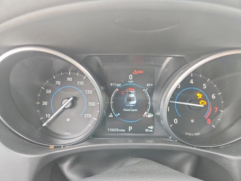 2018 JAGUAR XE 9