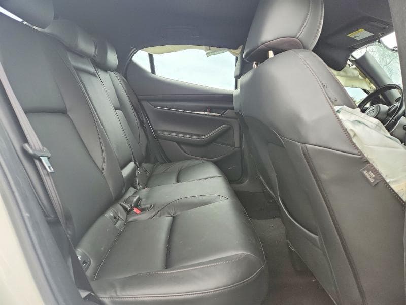 2021 MAZDA 3 SELECT 10