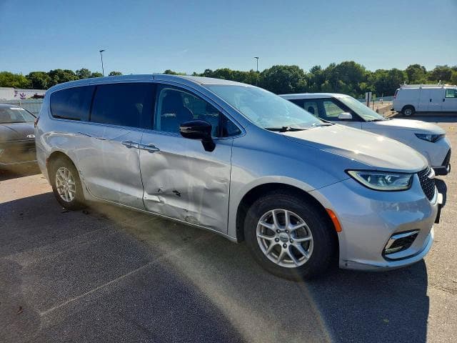 2024 CHRYSLER PACIFICA TOURING L 4