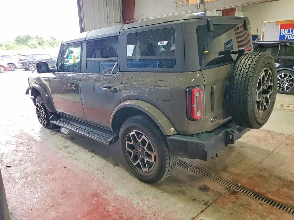 2025 FORD BRONCO OUTER BANKS 2