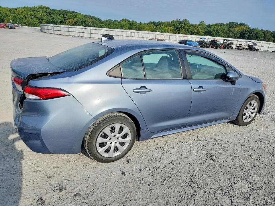2021 TOYOTA COROLLA LE 3
