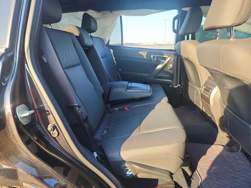 2023 LEXUS GX 460 10