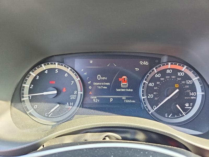 2020 TOYOTA HIGHLANDER XLE 9