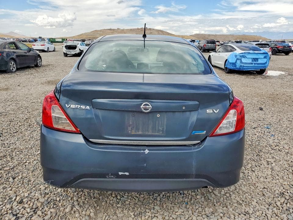 2017 NISSAN VERSA 1.6 SV 6