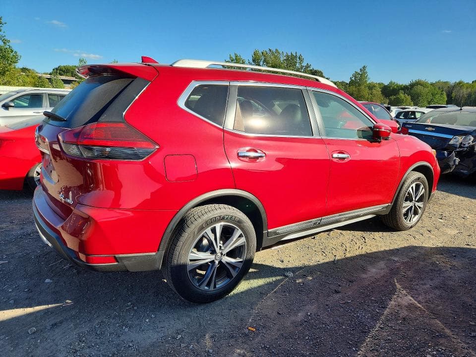 2017 NISSAN ROGUE SL 3