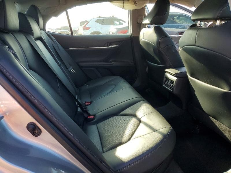 2021 TOYOTA CAMRY XSE 10