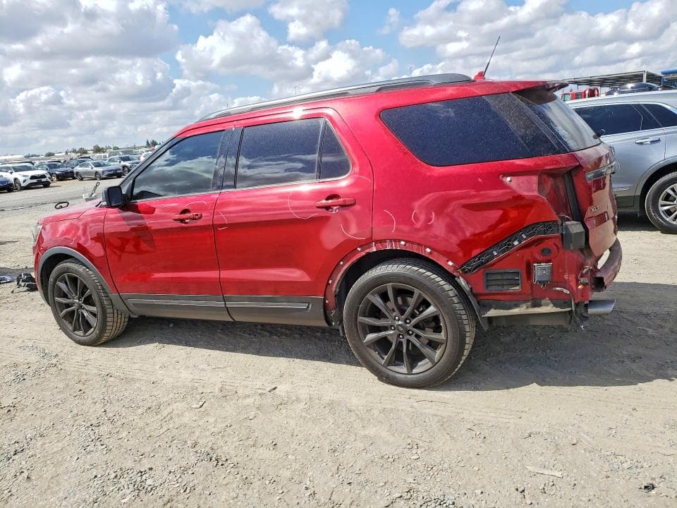 2019 FORD EXPLORER XLT 2