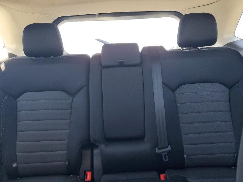 2018 FORD EDGE SE 10