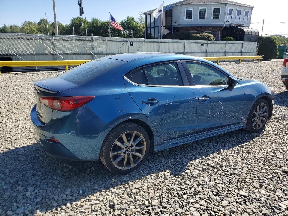 2018 MAZDA 3 TOURING 3