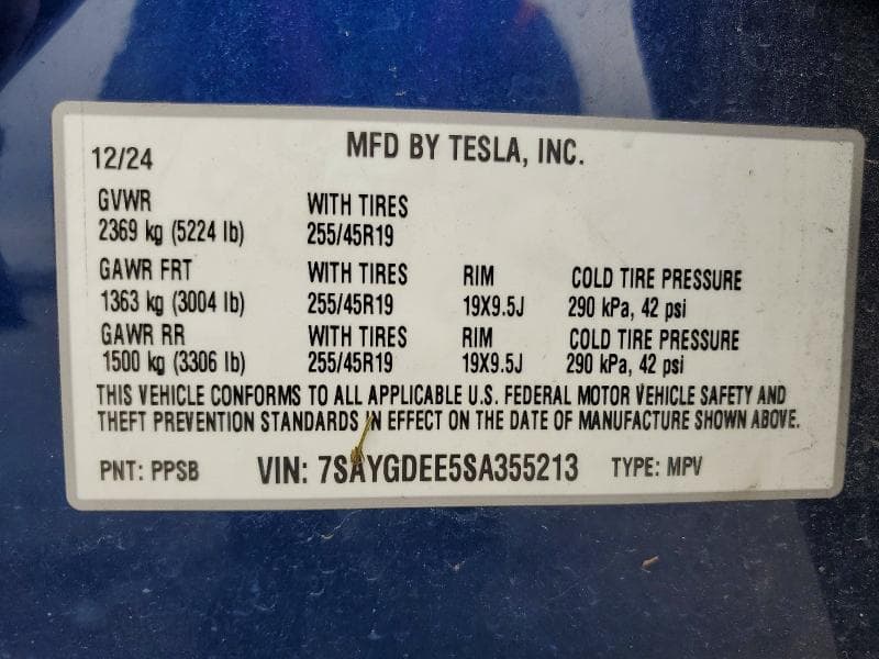 2025 TESLA MODEL Y 12