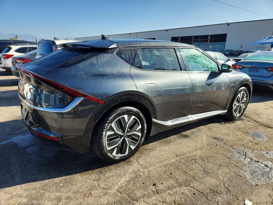 2024 KIA EV6 WIND 3